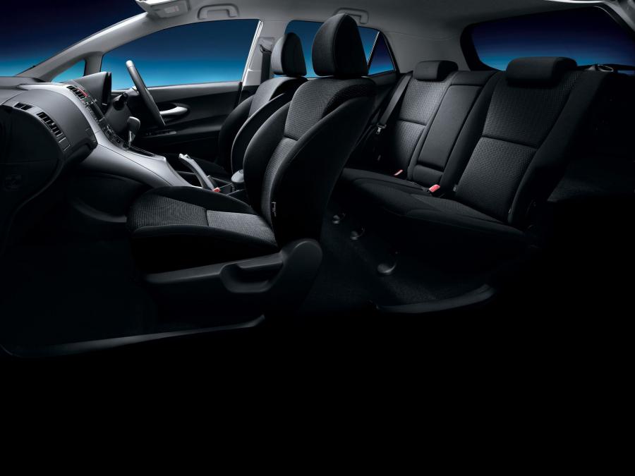  Toyota Auris 2006 года  (JP) (фото 6 из 12)
